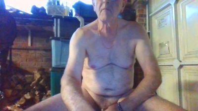 paulw22 live cam on Cam4