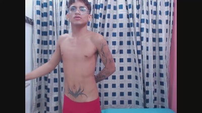 paulwalker19 live cam on Cam4