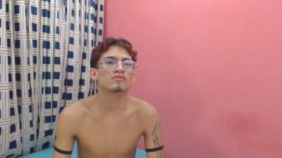paulwalker19 live cam on Cam4