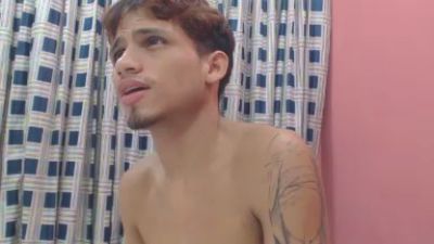 paulwalker19 live cam on Cam4