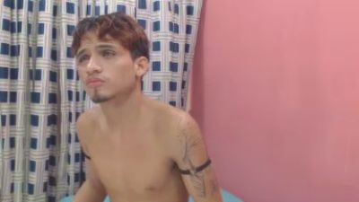 paulwalker19 live cam on Cam4