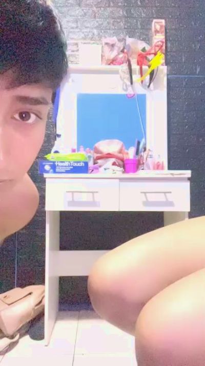 paz_baythiare live cam on Cam4