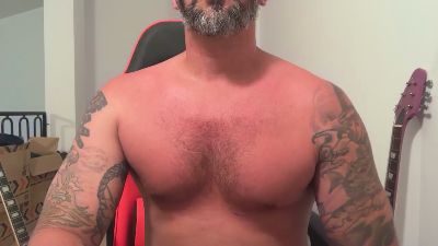 pbass51 live cam on Cam4