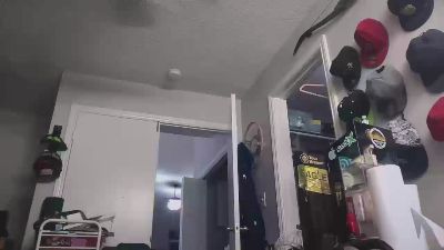 pbmotorsfun3 live cam on Cam4