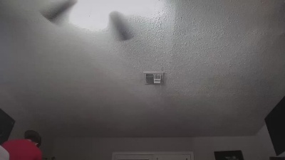 pbmotorsfun3 live cam on Cam4