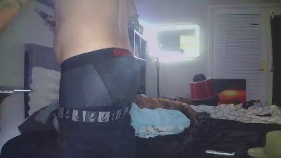 pbmotorsfun3 live cam on Cam4