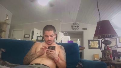 pbmotorsfun3 live cam on Cam4