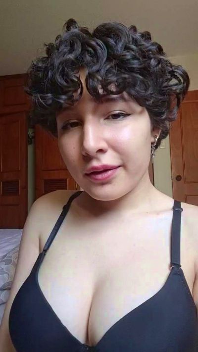 peachprincess live cam on Cam4