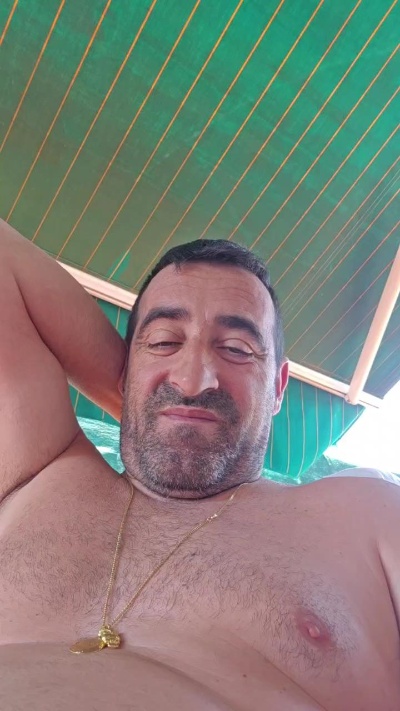 pedro41g live cam on Cam4