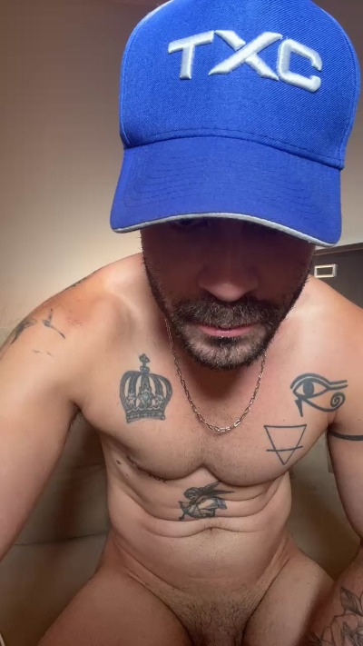 pedro5946 live cam on Cam4