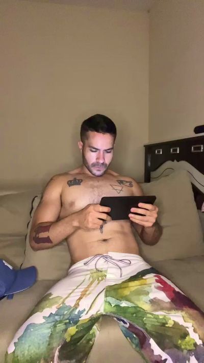 pedro5946 live cam on Cam4