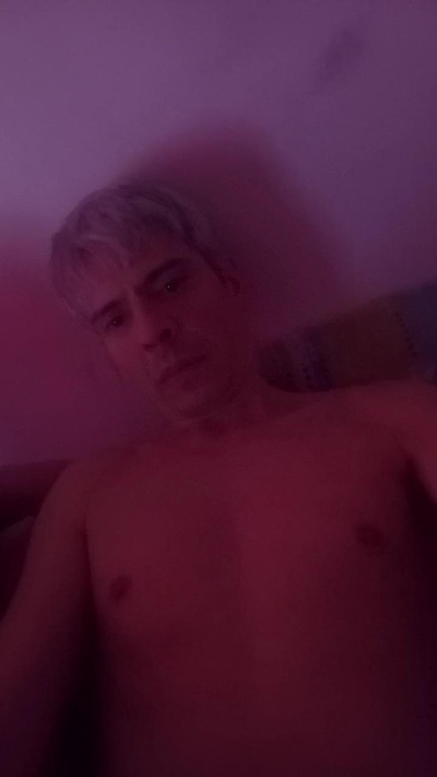 pedropeter2 live cam on Cam4
