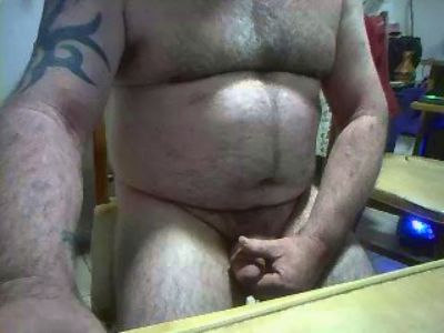 pehuajense live cam on Cam4