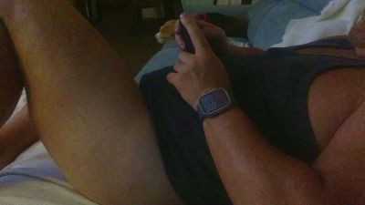 peluche75 live cam on Cam4