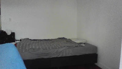 pequeboy_hot live cam on Cam4