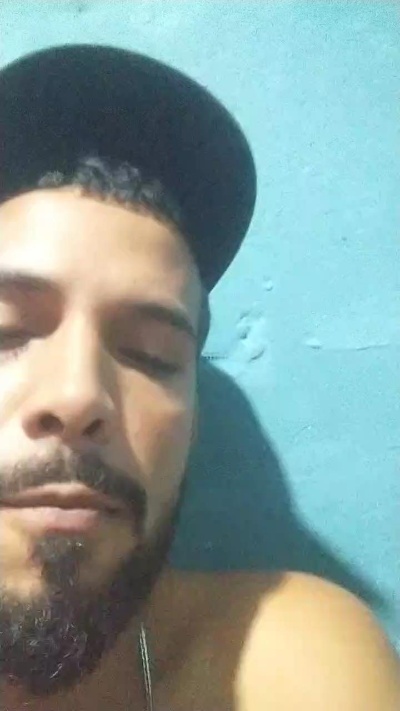 perdido20 live cam on Cam4