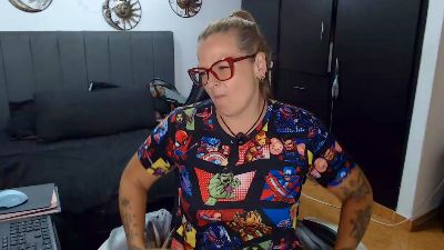 perlagoloza05 live cam on Cam4