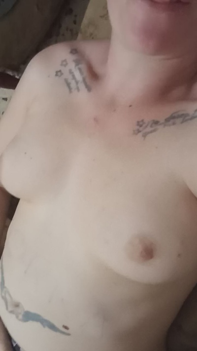 perra_sexy live cam on Cam4