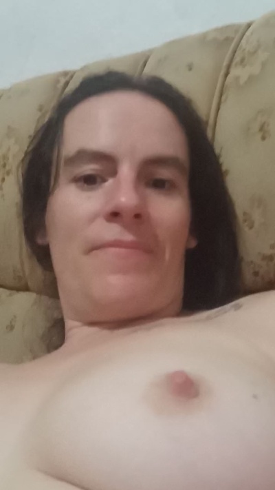 perra_sexy live cam on Cam4