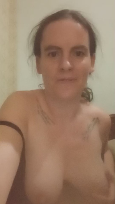 perra_sexy live cam on Cam4