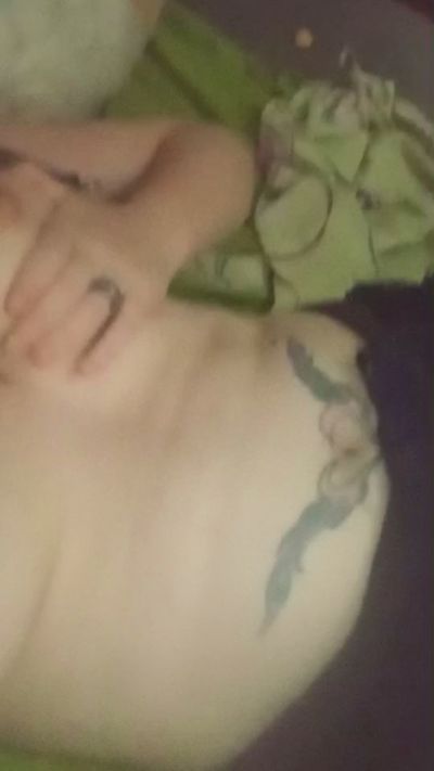 perra_sexy live cam on Cam4