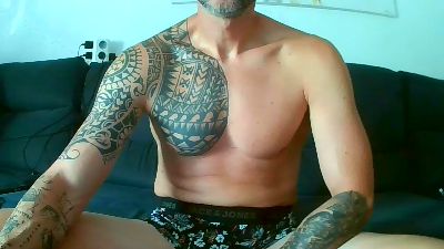 perrumilla82 live cam on Cam4