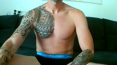 perrumilla82 live cam on Cam4