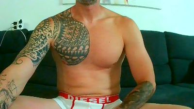perrumilla82 live cam on Cam4