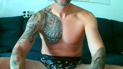 perrumilla82 live cam on Cam4