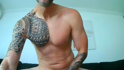 perrumilla82 live cam on Cam4