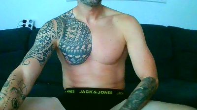 perrumilla82 live cam on Cam4