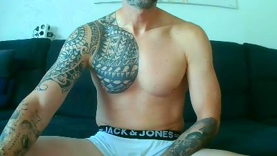 perrumilla82 live cam on Cam4