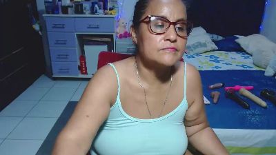 pervert_hot4 live cam on Cam4