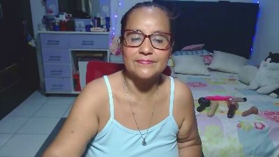 pervert_hot4 live cam on Cam4