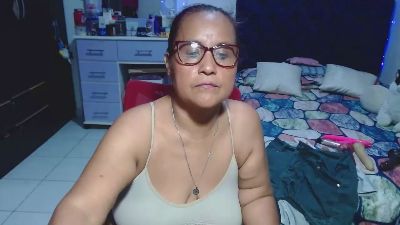 pervert_hot4 live cam on Cam4