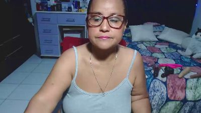 pervert_hot4 live cam on Cam4