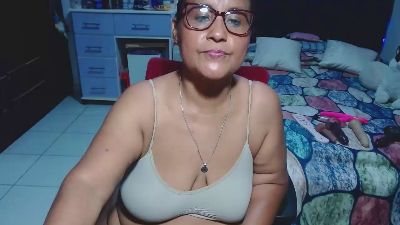 pervert_hot4 live cam on Cam4