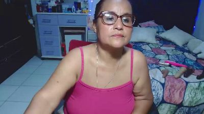 pervert_hot4 live cam on Cam4