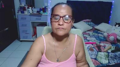 pervert_hot4 live cam on Cam4