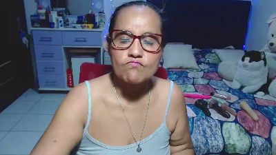 pervert_hot4 live cam on Cam4