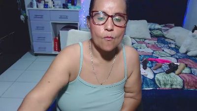 pervert_hot4 live cam on Cam4