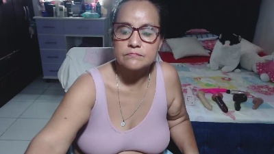 pervert_hot4 live cam on Cam4