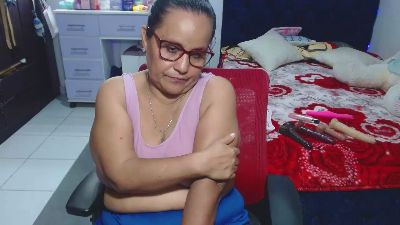 pervert_hot4 live cam on Cam4