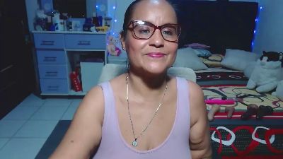 pervert_hot4 live cam on Cam4