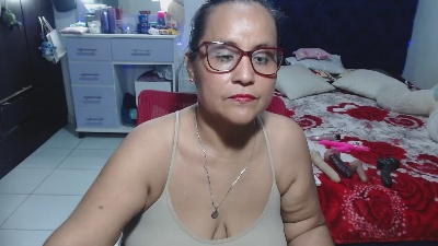 pervert_hot4 live cam on Cam4
