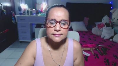 pervert_hot4 live cam on Cam4