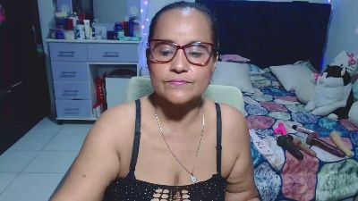 pervert_hot4 live cam on Cam4
