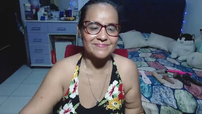 pervert_hot4 live cam on Cam4
