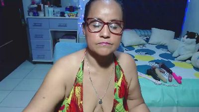 pervert_hot4 live cam on Cam4