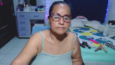 pervert_hot4 live cam on Cam4